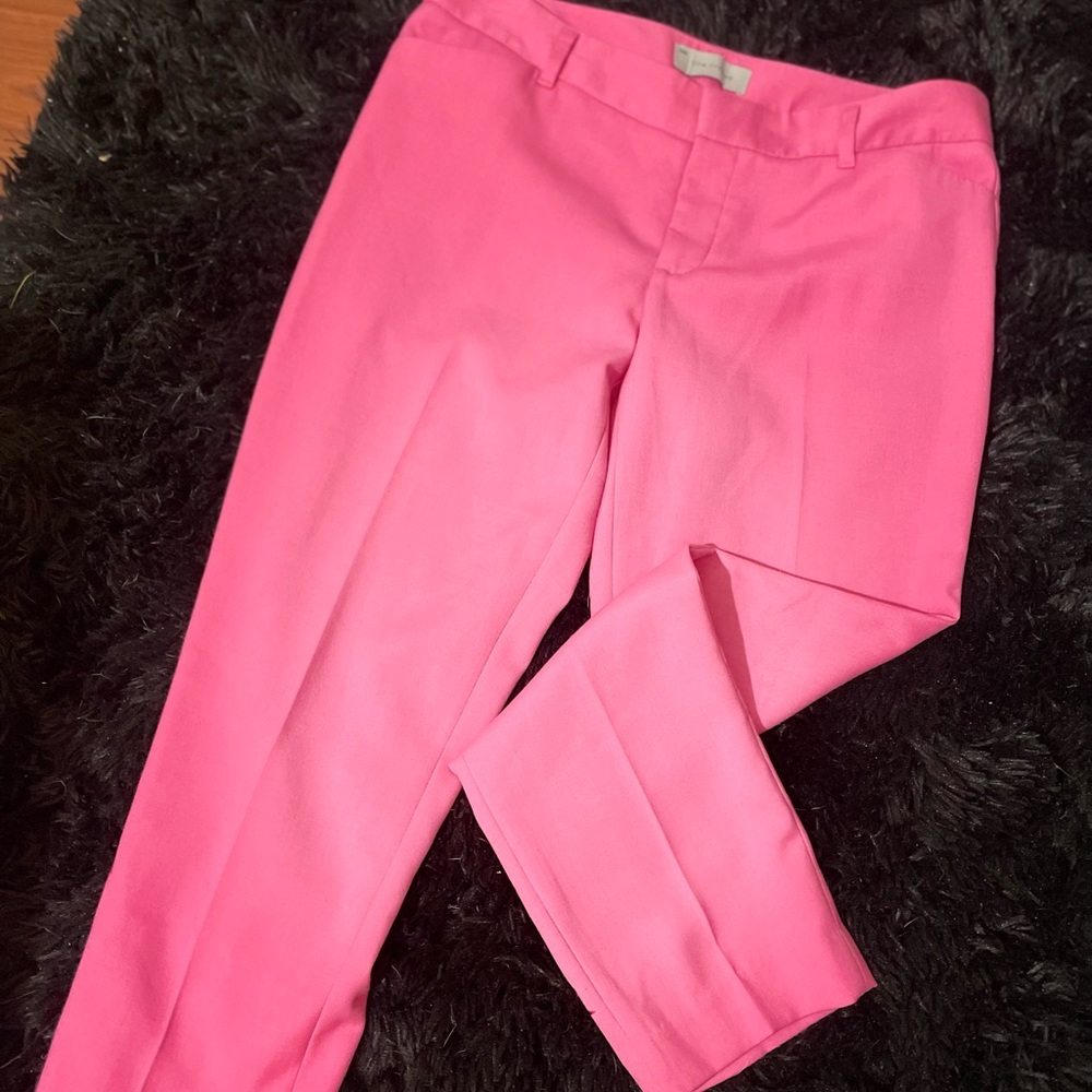 Gap slim cropped pants, size 6 is true size, like new & comfy slacks.